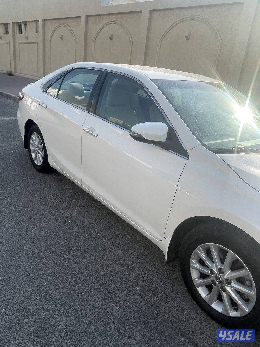 سياره خوش س. م/ ٩٤ استعمال عندي. ٦سنوات.  ٢٠١٧. بس في طقه. خفيفه  خلفي2