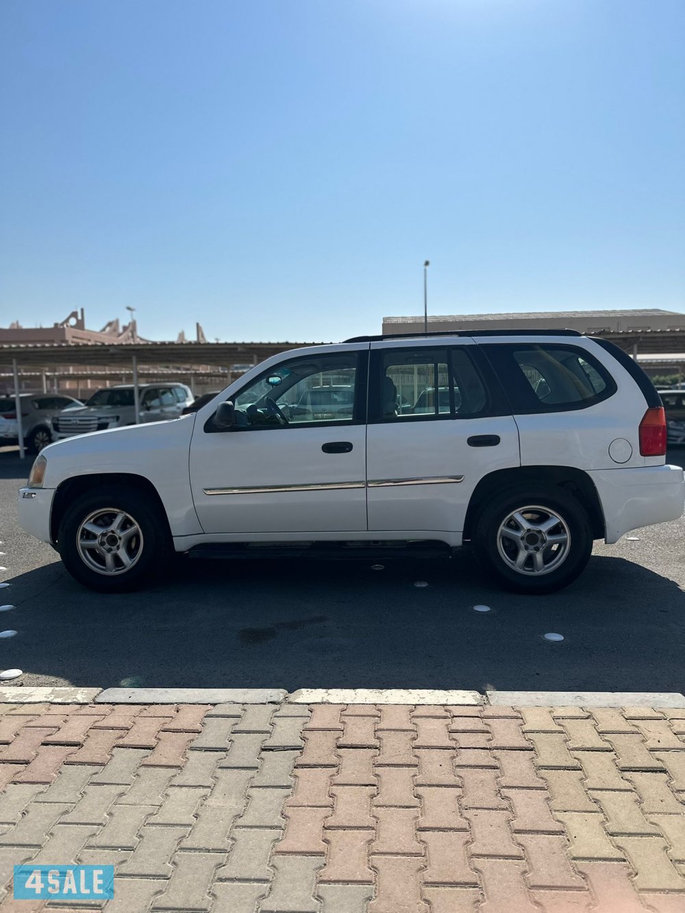 للبيع إنفوي موديل ٢٠٠٦ بحاله جيده ماشي ٣٧٤ الف السعر ٦٥٠ للتواصل  977776377