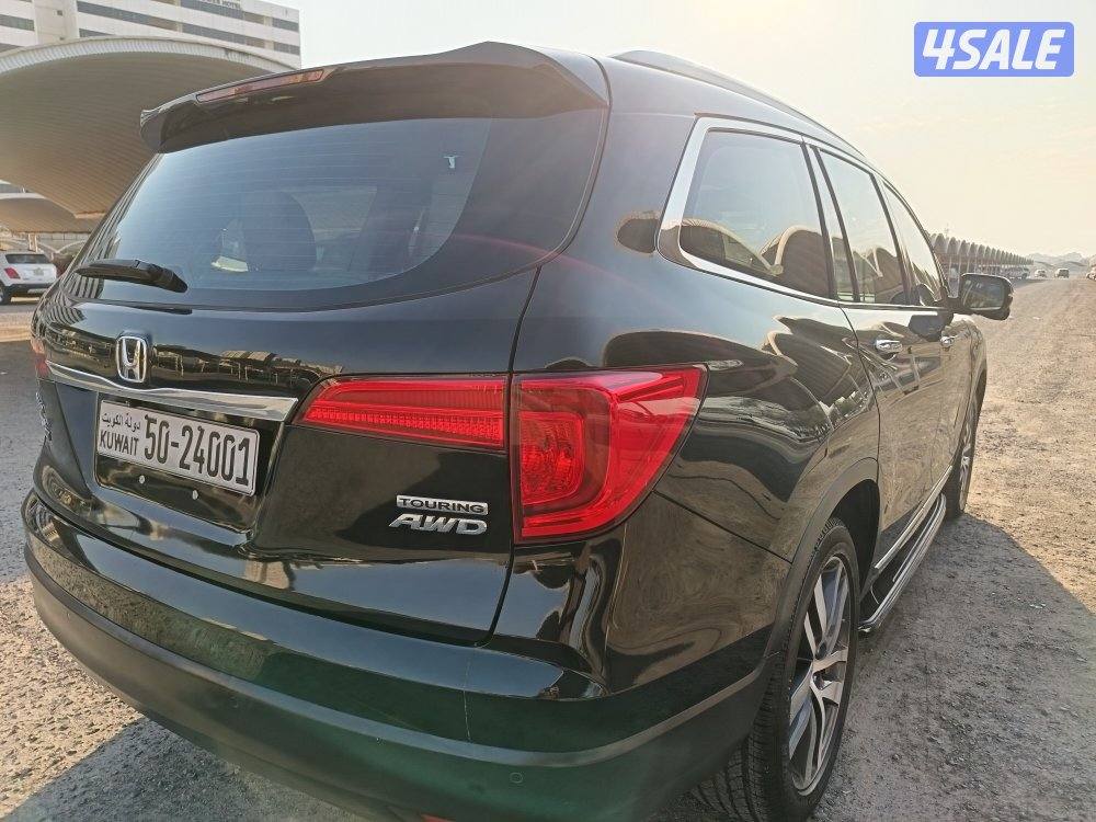 هوندا بايلوت 2017الغانم فل اوبشن فتحتين كشن جلد كامره بحاله ممتازه4