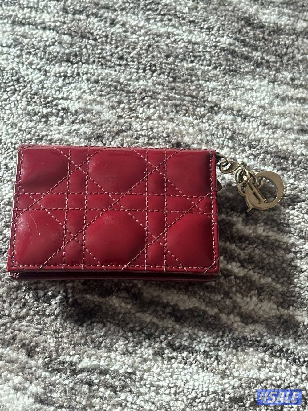 بوك ديور أصلي لون أحمر استعمال خفيف 20231