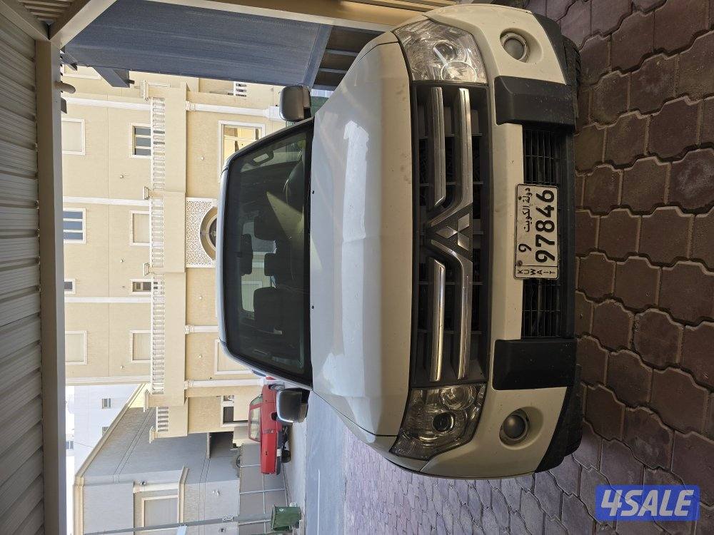 باجيرو للبيع موديل ٢٠٠٨0