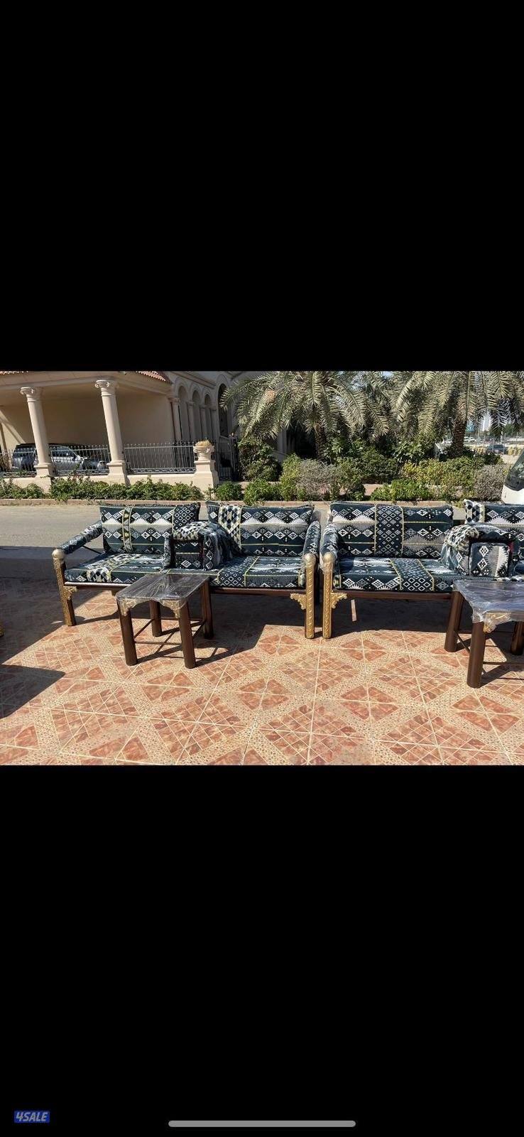 للبيع كراسي ملكي سعودي1