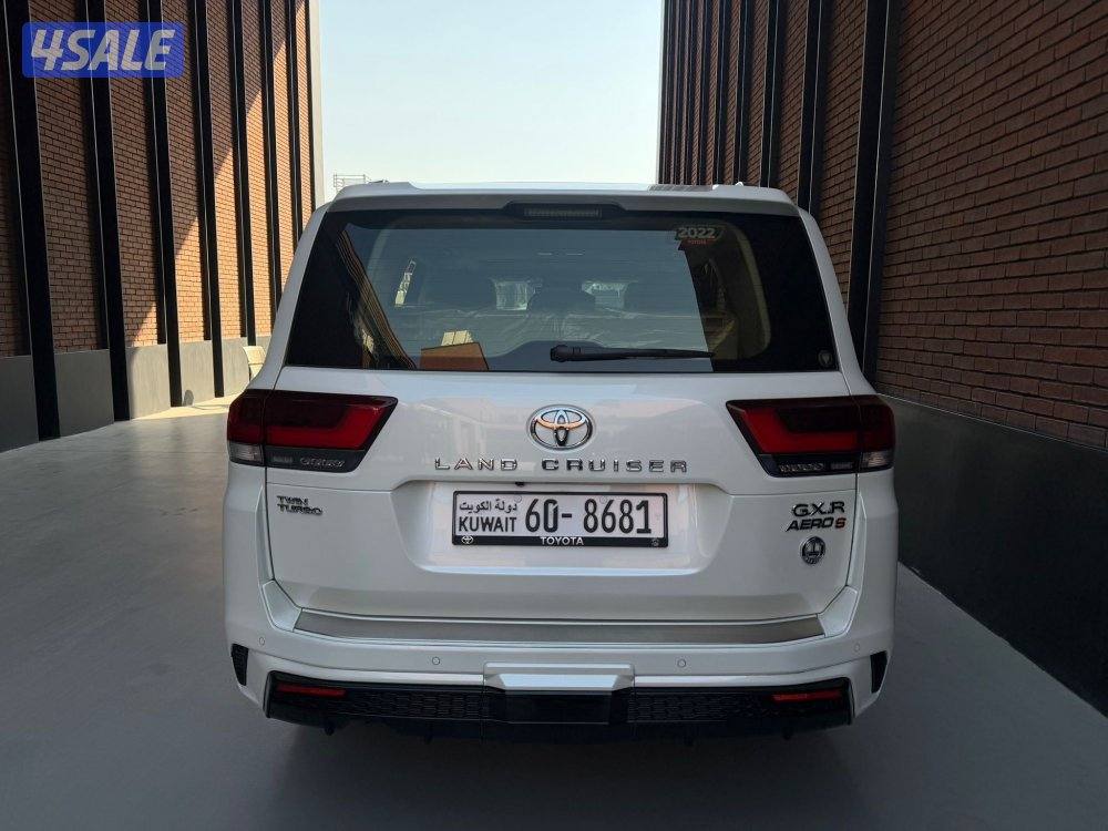 لاندكروز  GXR أيرو اس تون تيربو موديل 2022 صبغ وكالة2