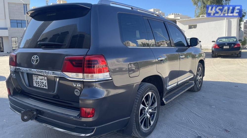 للبيع لاندكروز ٢٠٢٠ قراند تورينق3