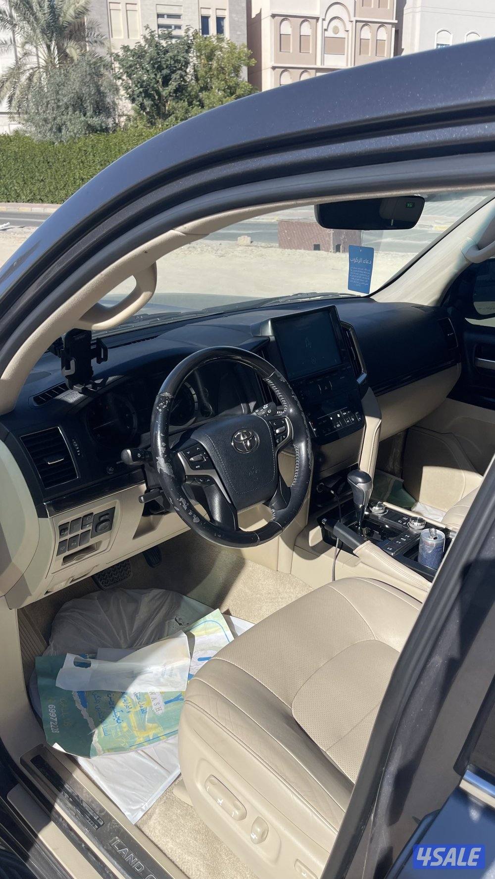 للبيع لاندكروز ٢٠٢٠ قراند تورينق7