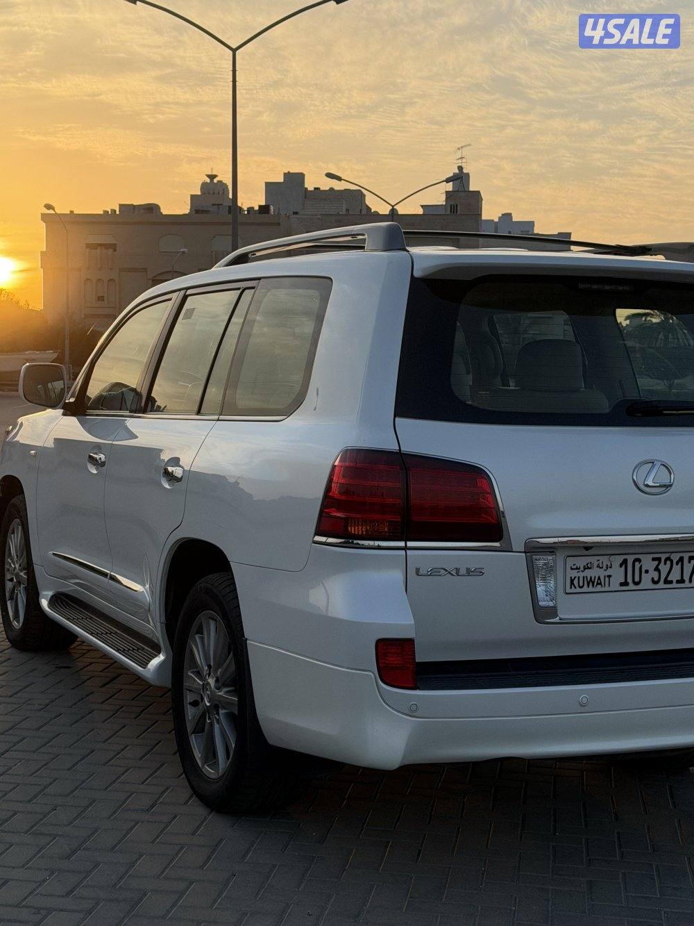 لكزس 201012