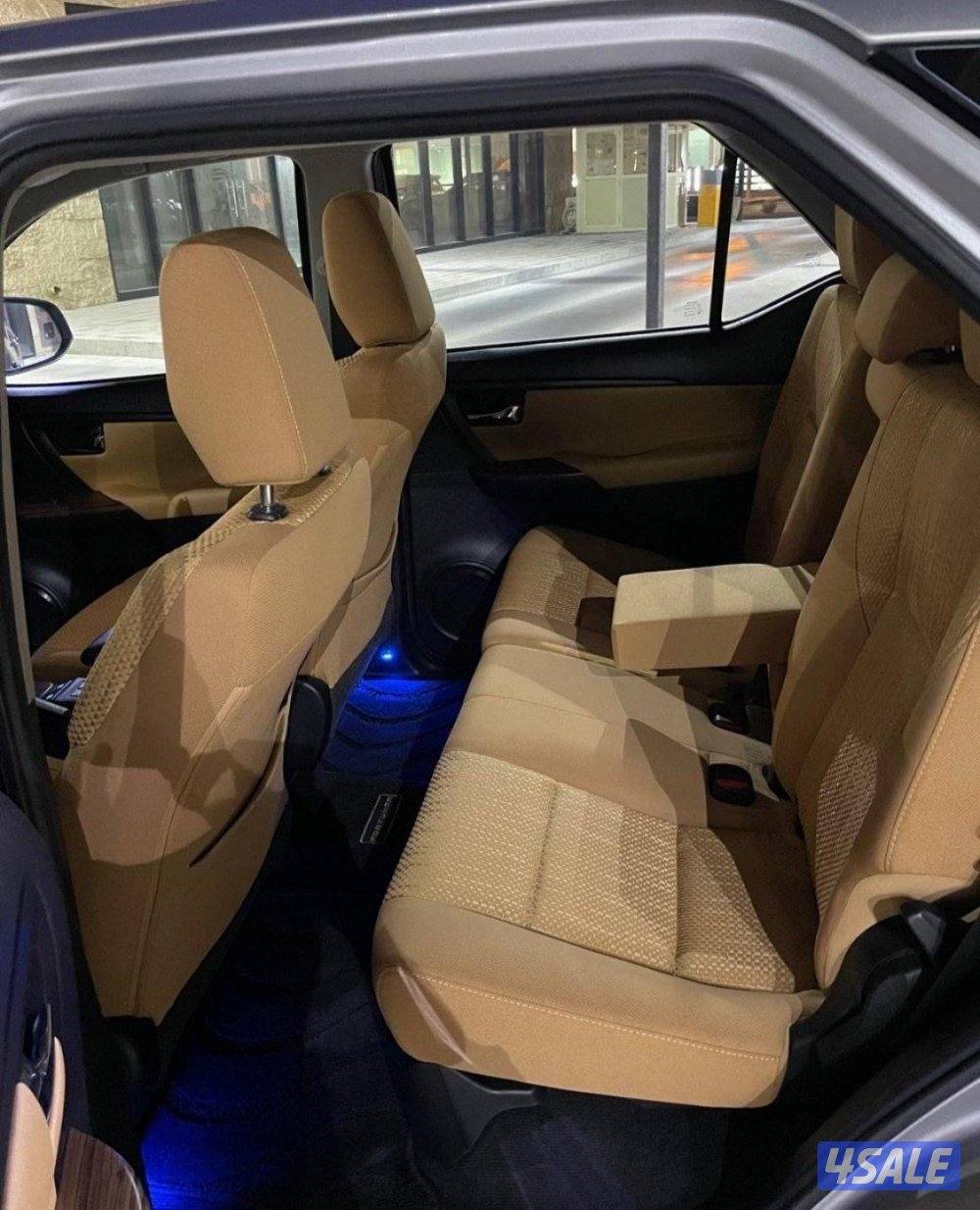 للبيع فورتنر 4 سلندر 2020 ماشي 1034