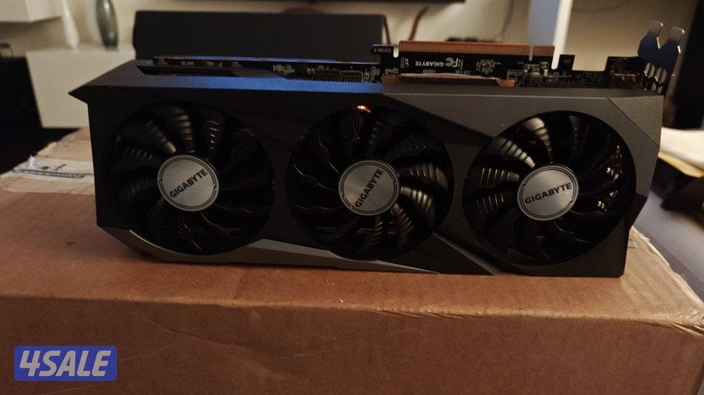 AMD RX 6800 XT like new barely used1