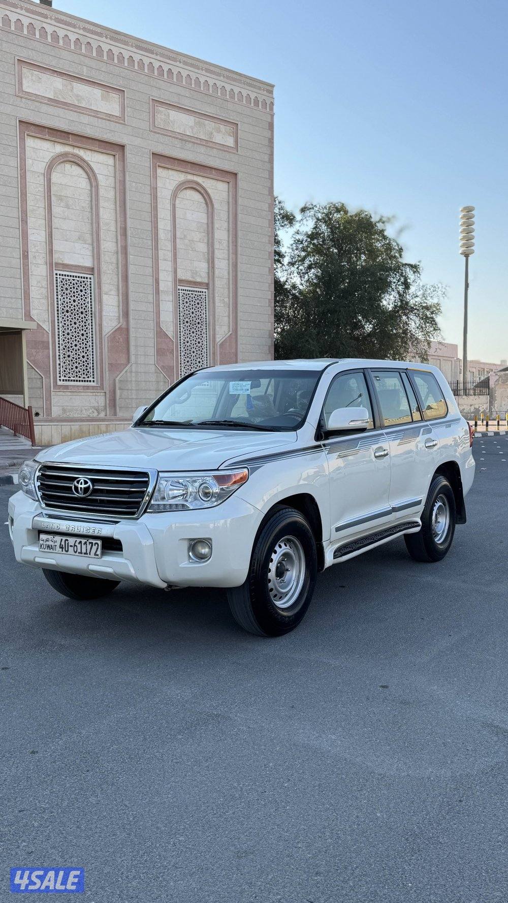 للبيع لاند كروزر 20120
