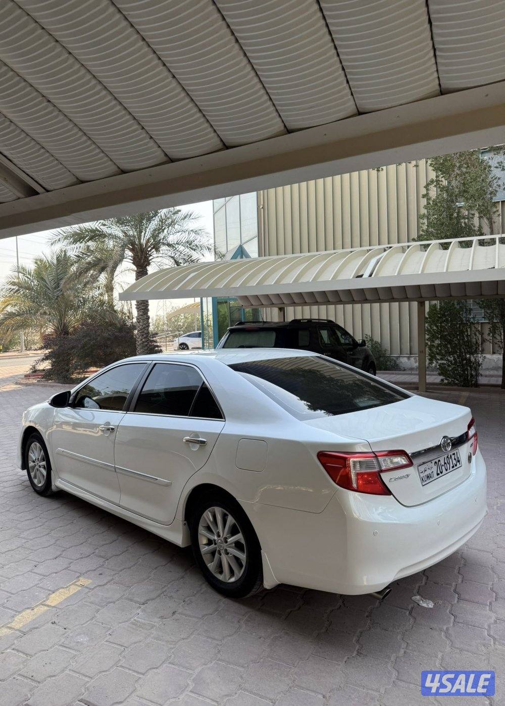 للبيع كامري 20132