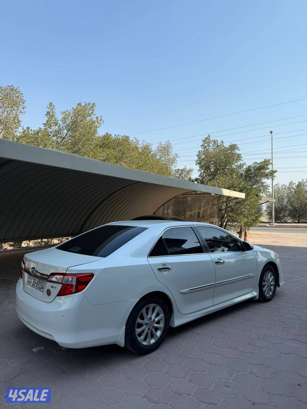 للبيع كامري 20135