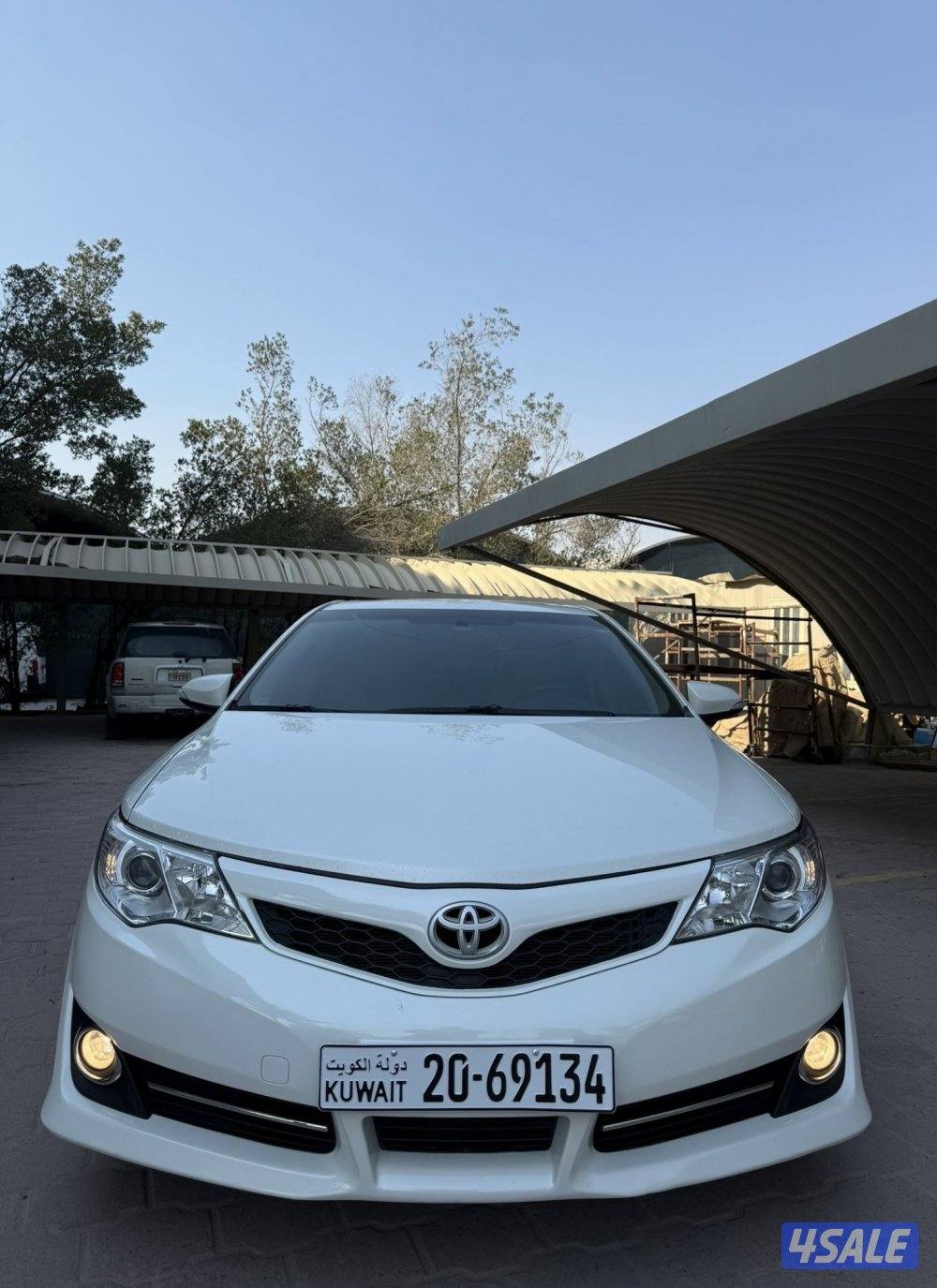 للبيع كامري 20136