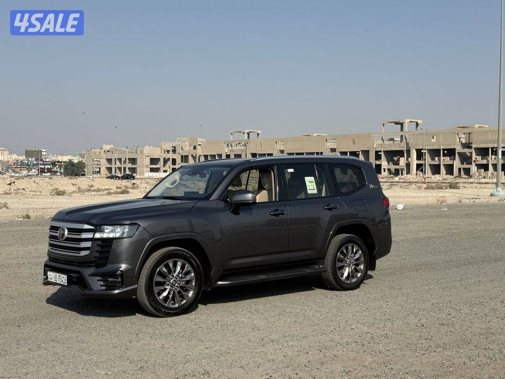 للبيع لاند كروزر 2022 GXR صبغ الوكاله5