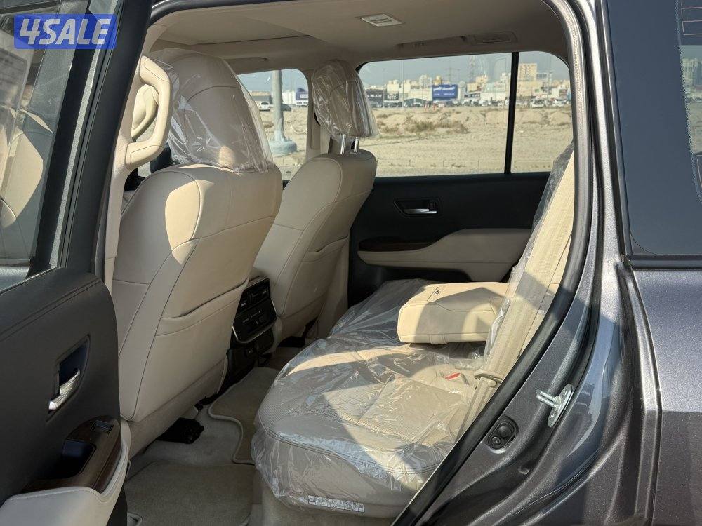 للبيع لاند كروزر 2022 GXR صبغ الوكاله11