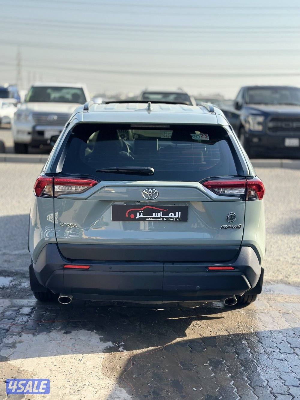 راف4 موديل 2023 ماشي 47 الف صبغ الوكالة3