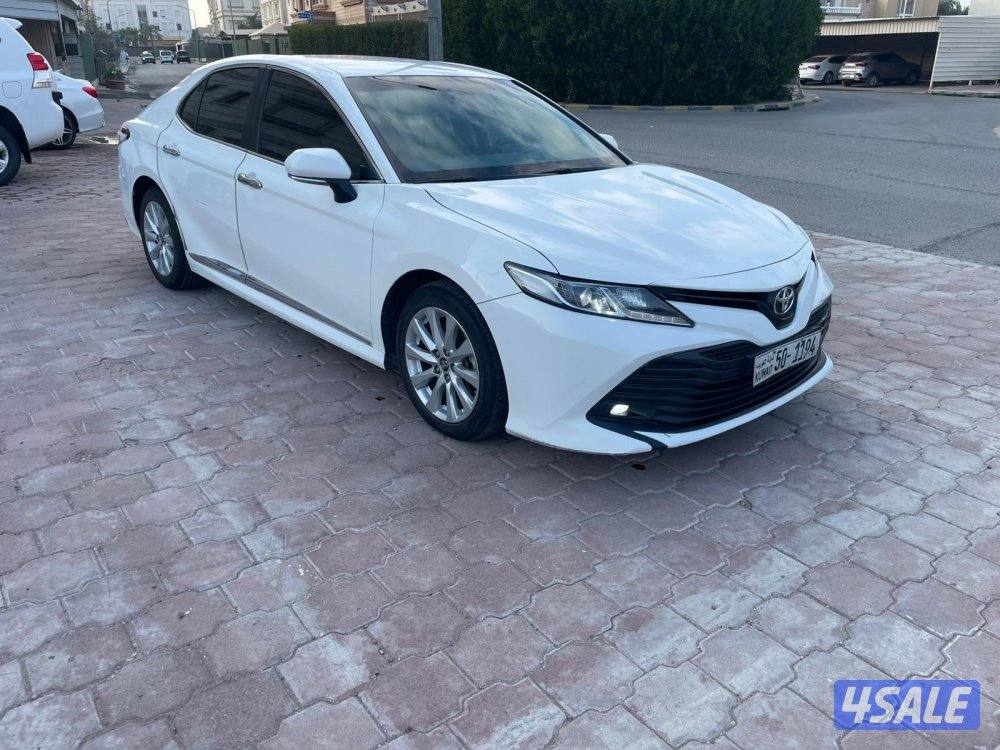 للبيع كامري ٢٠١٨ صبغ الوكاله0