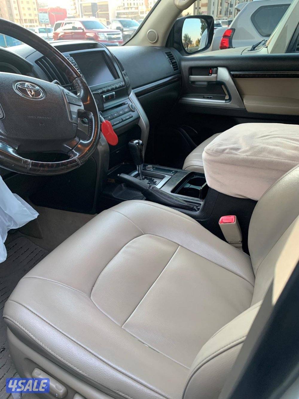 لاندكروزر موديل ٢٠٠٨ VXR5