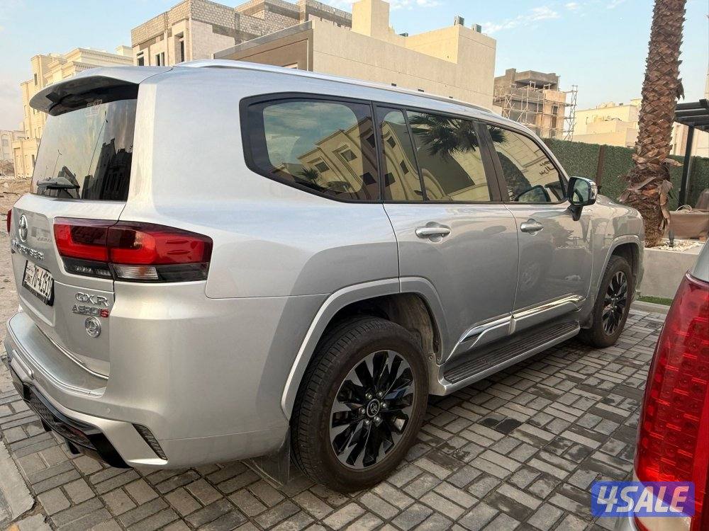 لاند كروزر توين تيربو 20233