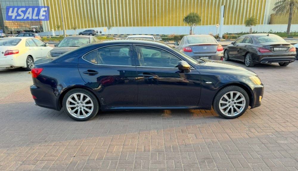 لكزس IS300 موديل 2007 شرط الفحص6