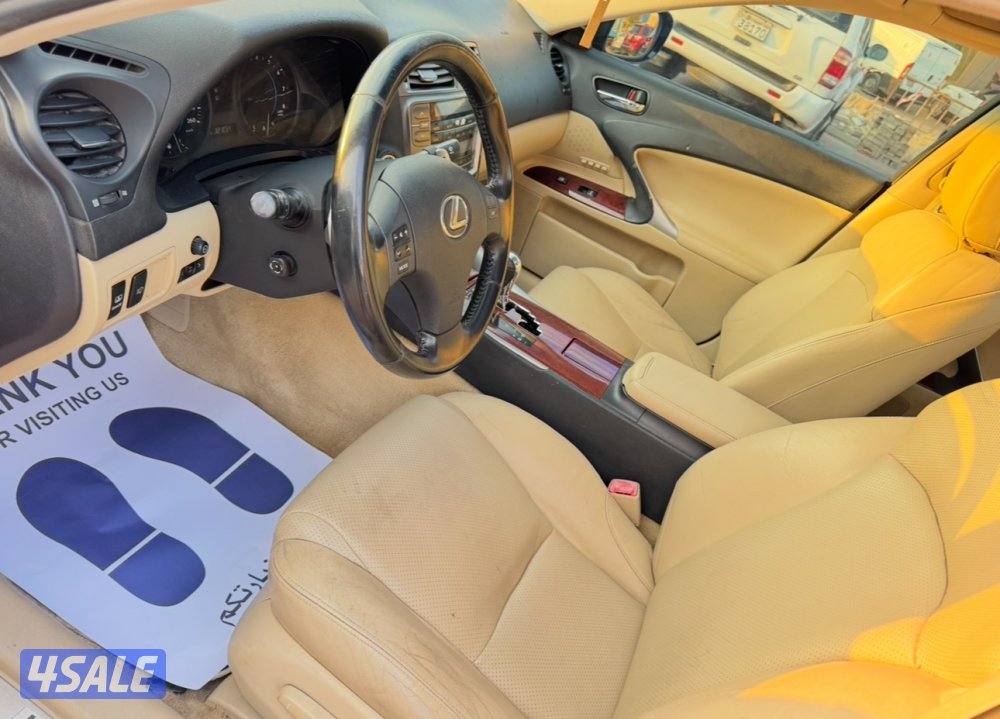 لكزس IS300 موديل 2007 شرط الفحص9