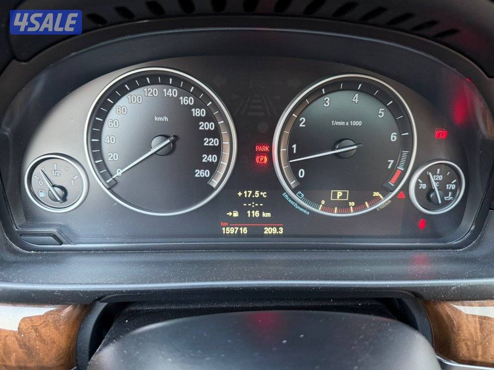 للبيع بي ام دبليو موديل 2012 ‏مالك الأول9