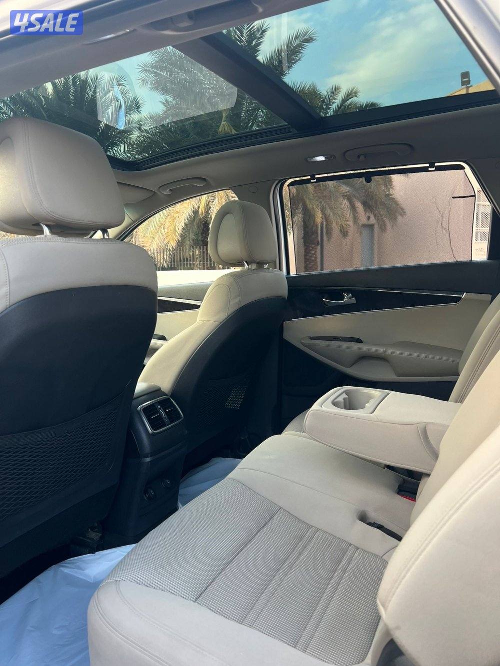 كيا سورنتو بنوراما موديل 2016 عداد 130 الف بحاله ممتازه شرط الفحص5