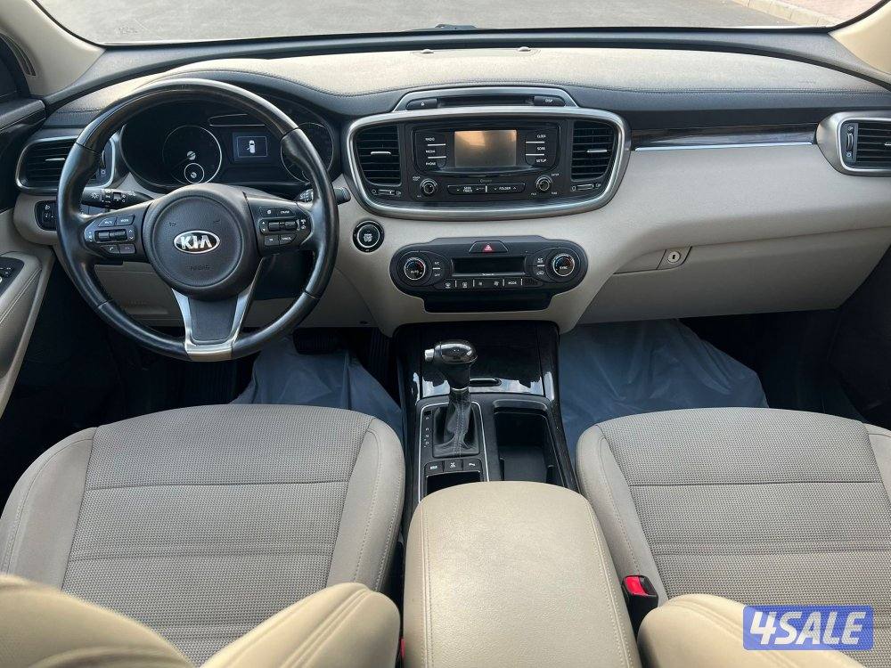 كيا سورنتو بنوراما موديل 2016 عداد 130 الف بحاله ممتازه شرط الفحص4