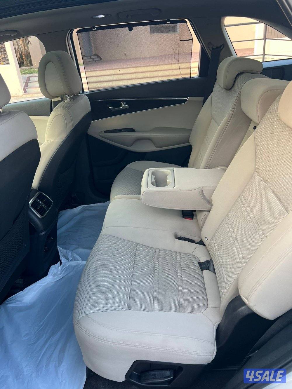 كيا سورنتو بنوراما موديل 2016 عداد 130 الف بحاله ممتازه شرط الفحص6