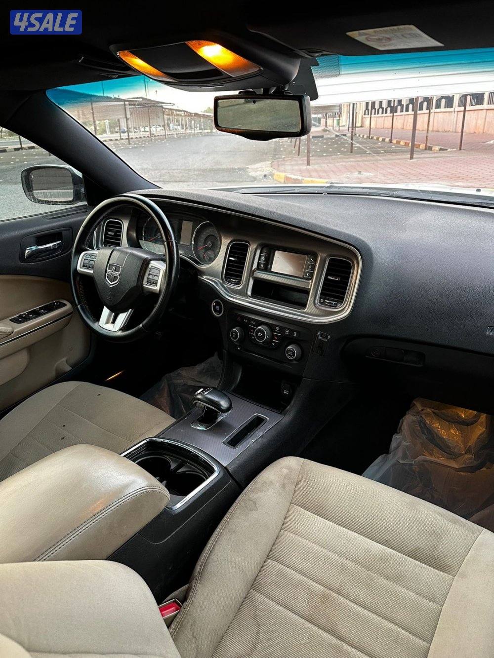 للبيع شارجر ٦ سلندر6