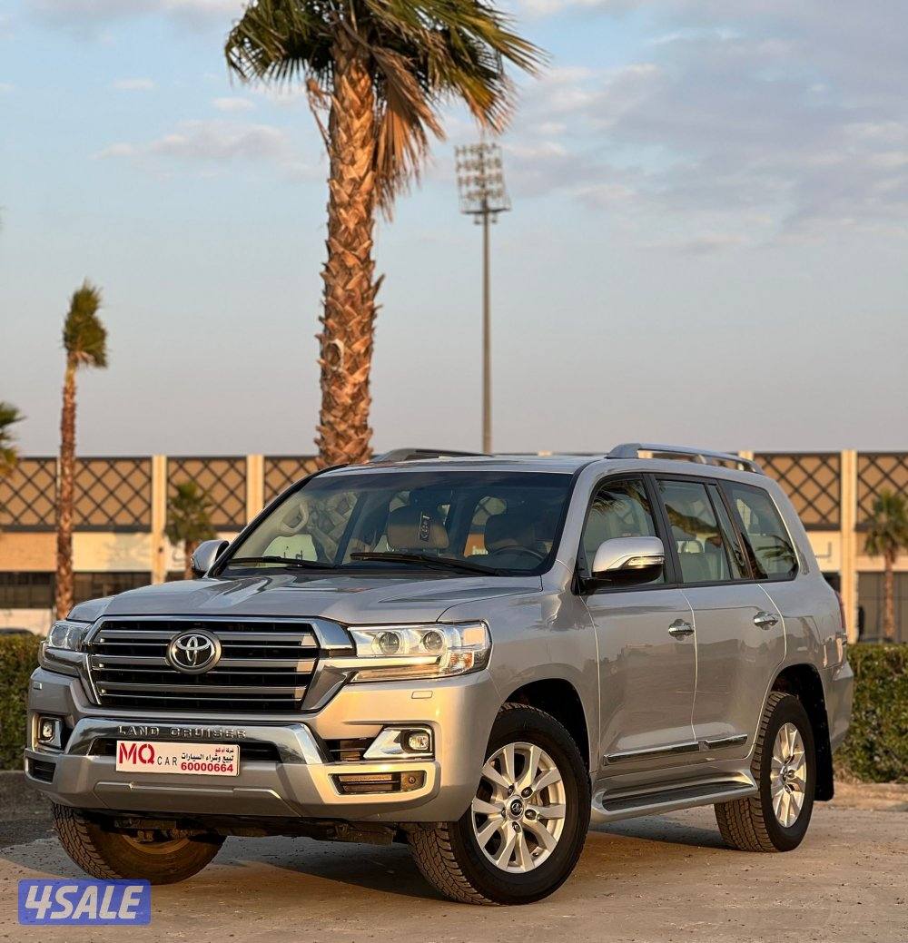 لاند كروزر 2018 بحاله ممتازه شرط الفحص1