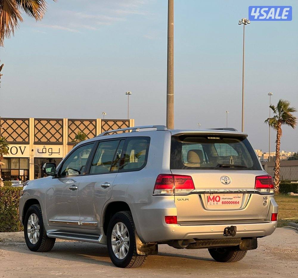 لاند كروزر 2018 بحاله ممتازه شرط الفحص5