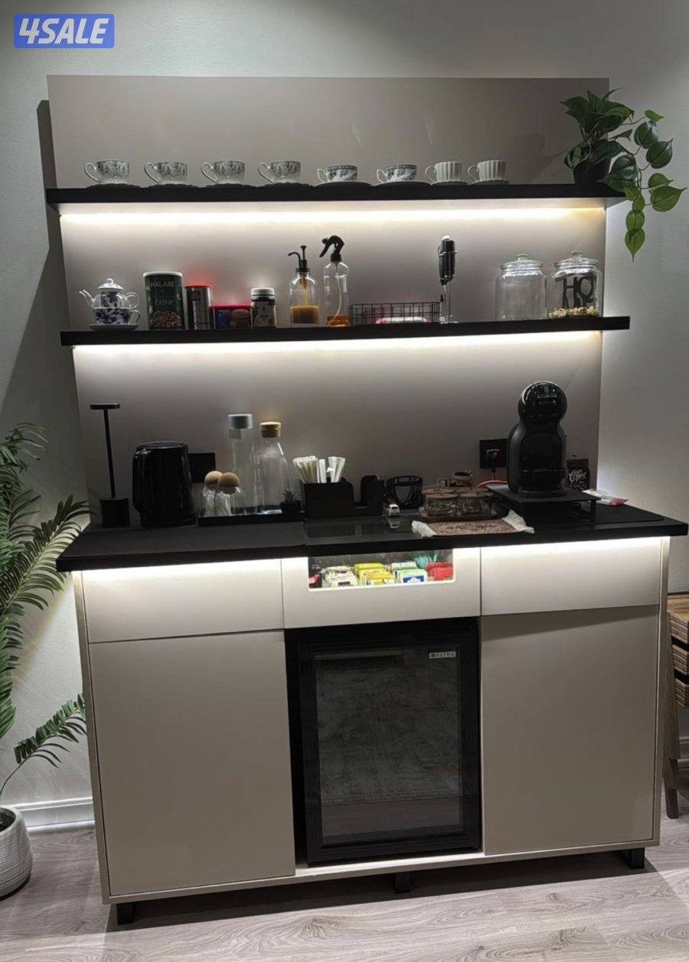 للجادين 160 معاه ثلاجه و فيه كهرباء0