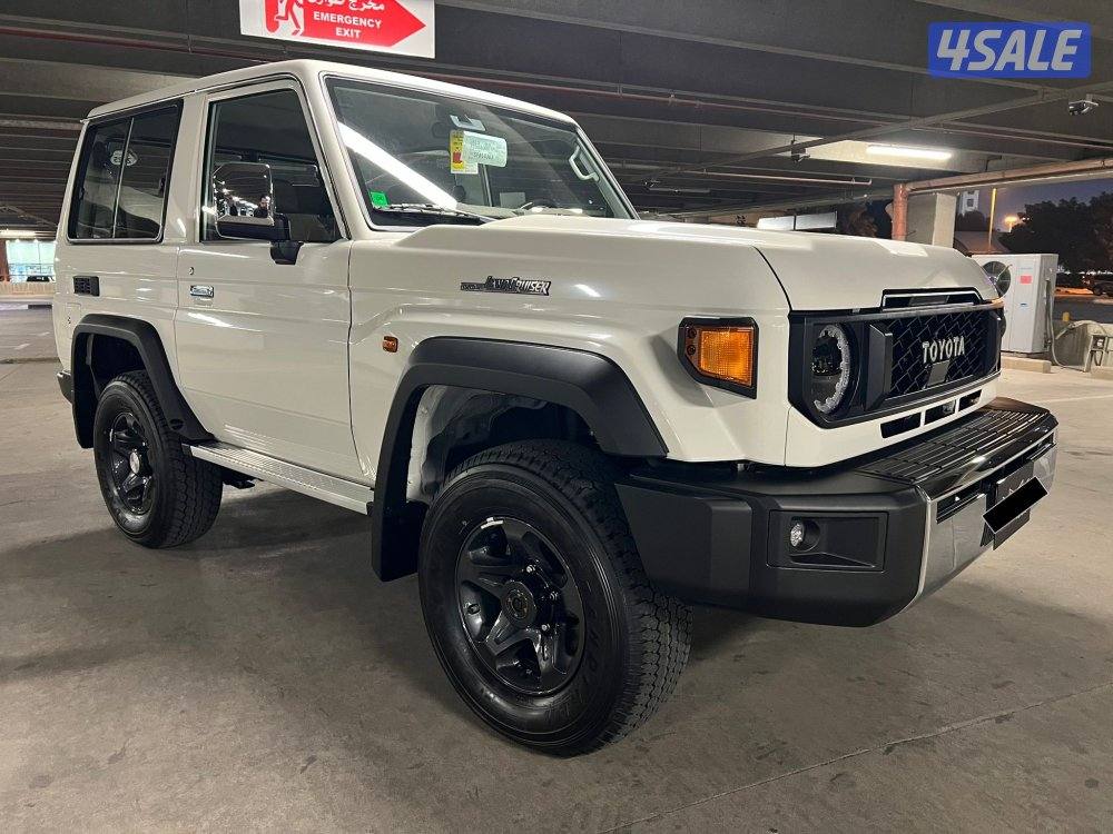 تويوتا لاند كروزر ربع موديل 2025 اصفار4