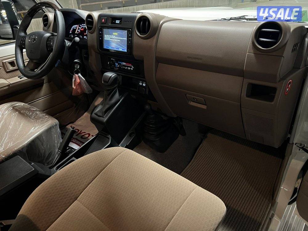 تويوتا لاند كروزر ربع موديل 2025 اصفار10