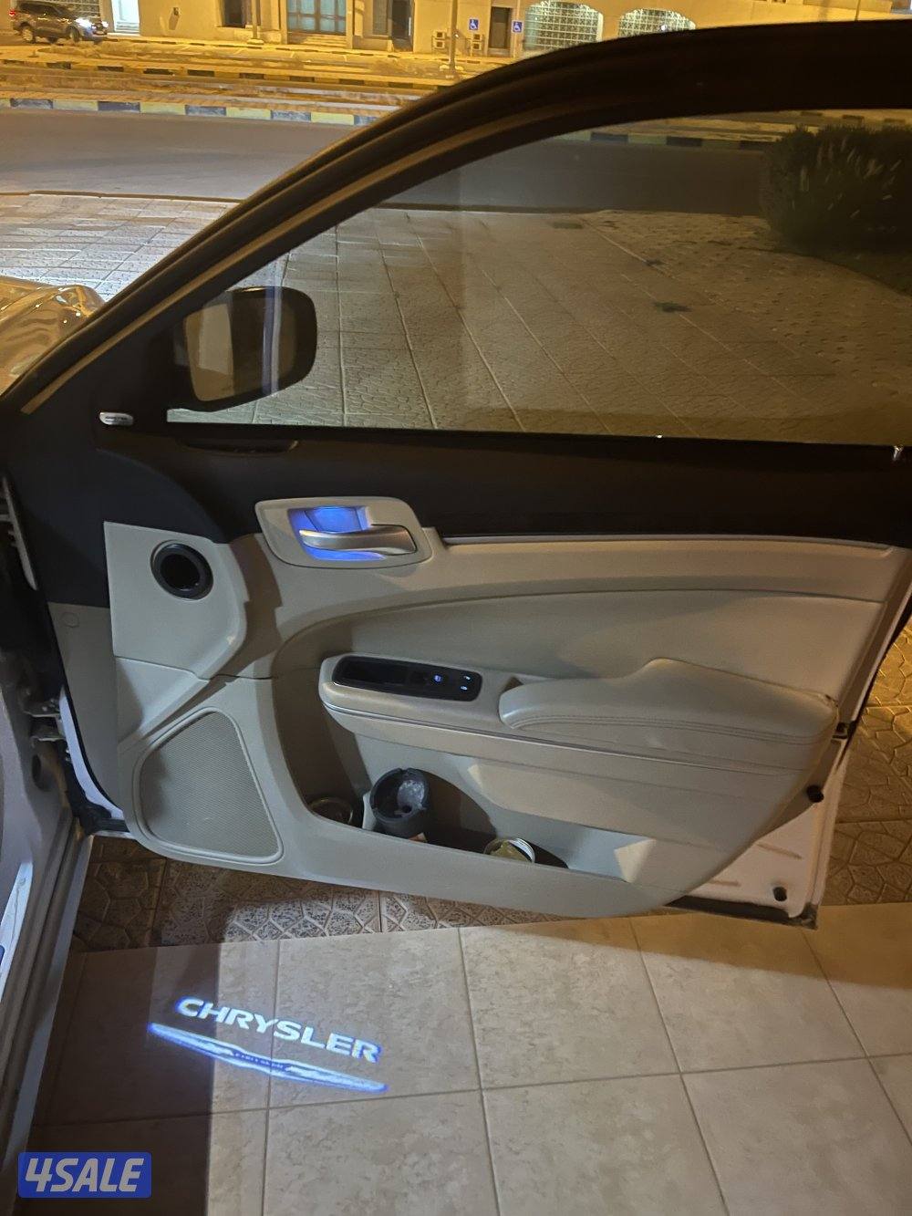 للبيع كرايزلر ٢٠١٣  تم تبديل جميع قطع اسهلاكية8