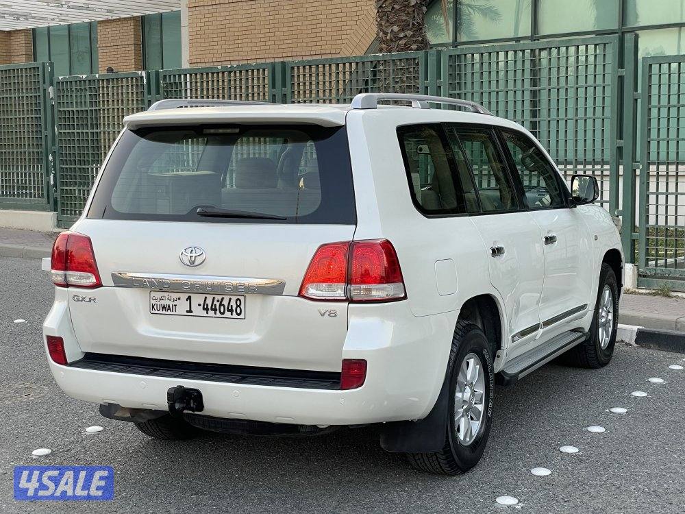 لاند كروزر 8 سلندر4