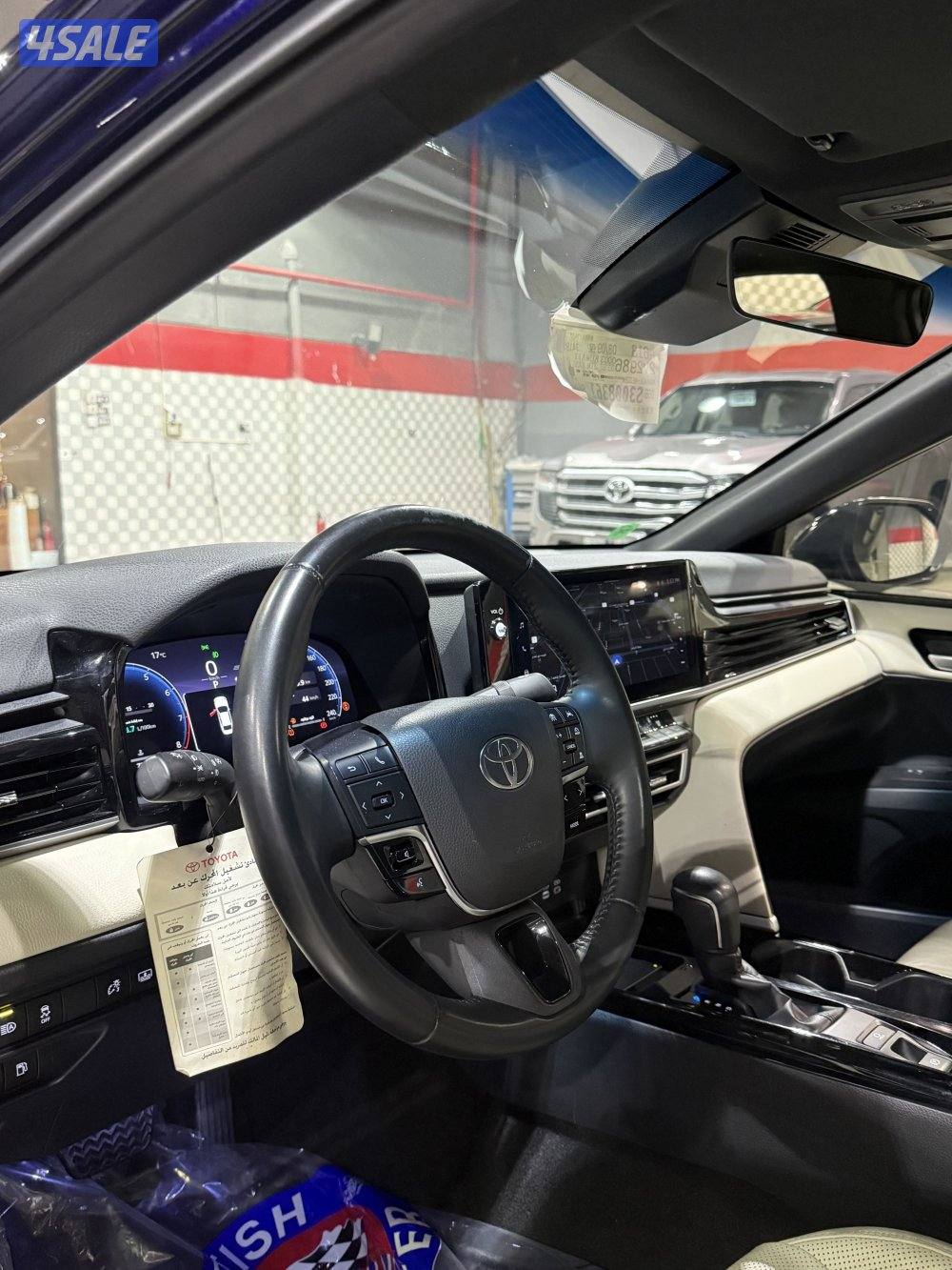 للبيع كامري 2025 GLE الفل شاشه كبيره بانورما1