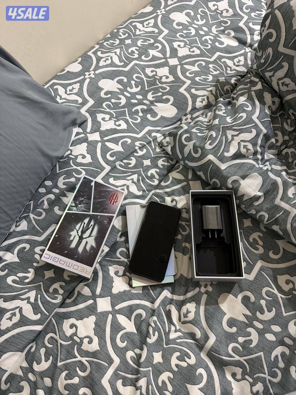 للبيع ريد ماجيك 7 برو0