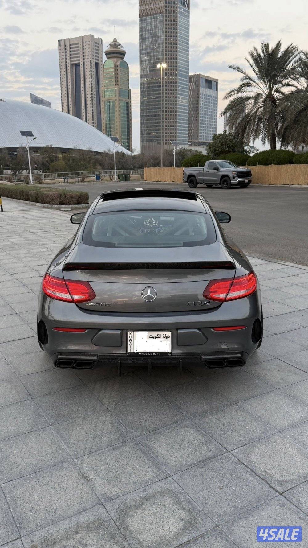 Mercedes-Benz C63s coupe للبيع او للبدل3