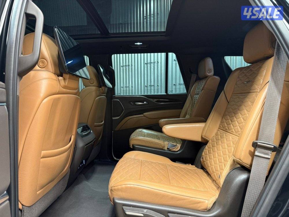 Escalade premium luxury8