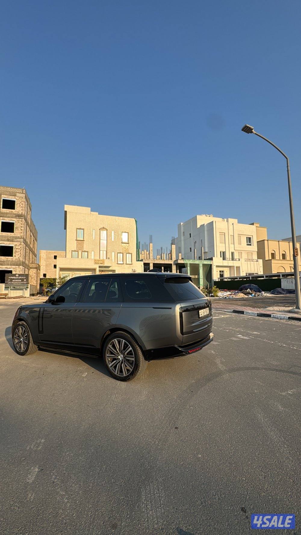 للبيع رنج روفر ماشي ٢٠٢٢1