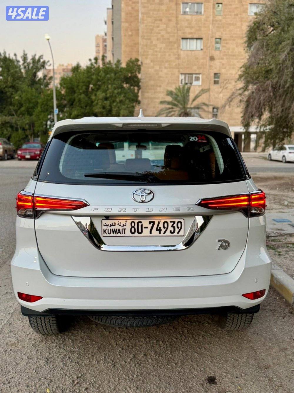 Toyota fortuner 2024 model  4 cylinder  full orginal paint.28000kms4