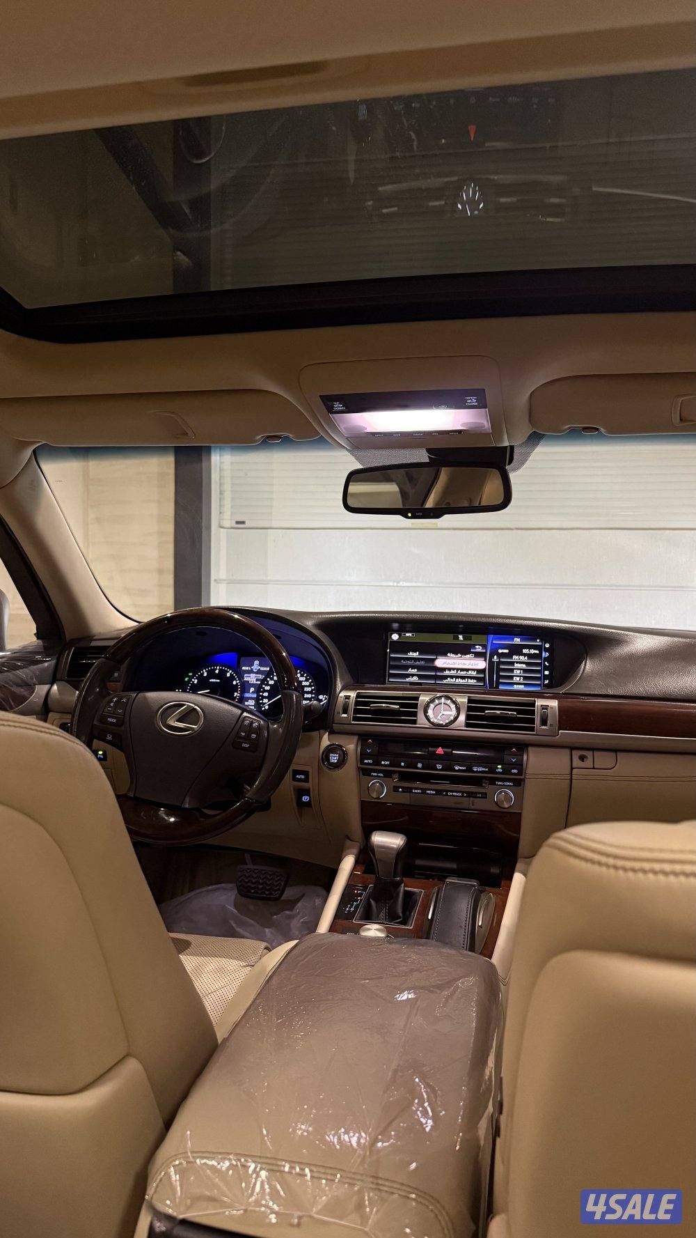 للبيع لكزس 460 (شورت ) شرط الفحص قير مكينه شاصي بدي ثلاث قطع ماشي 2357