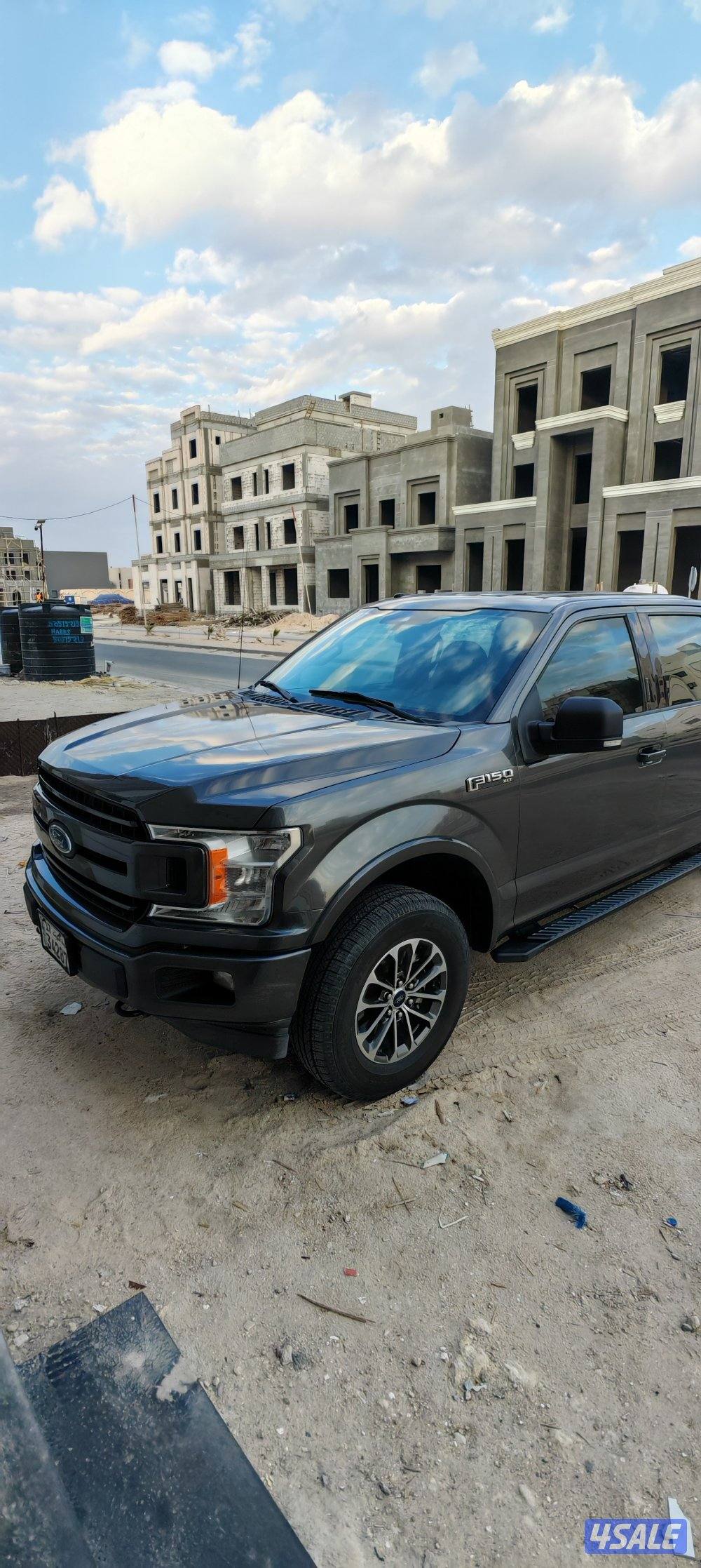 للبيع وانيت فورد fx4 موديل 20190