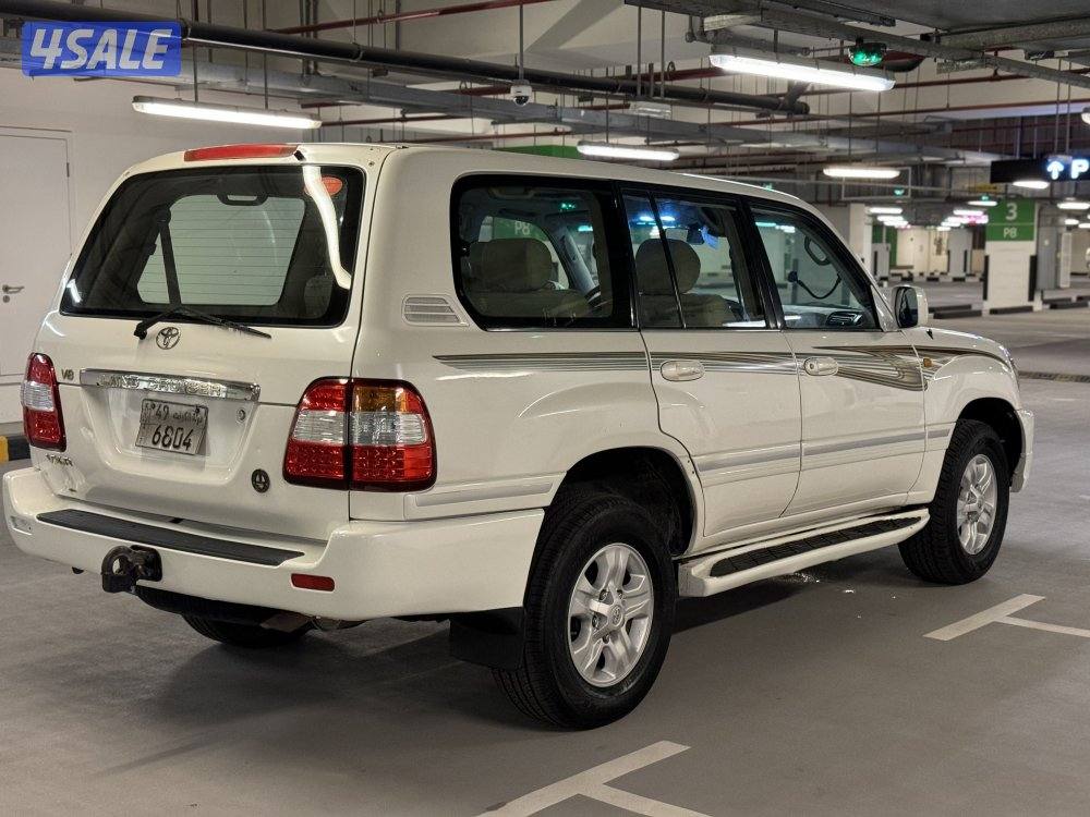 لاند كروز vxr - v82