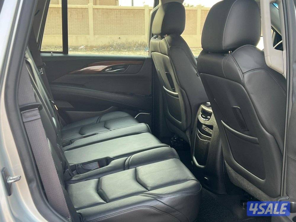 اسكاليد بحالة ممتازة جدا7