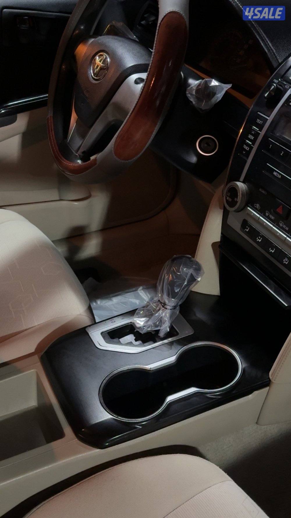 للبيع كامري 2015 اللون ابيض GLشرط الفحص السعر ٢٠٠٠ قابل للمساومه0