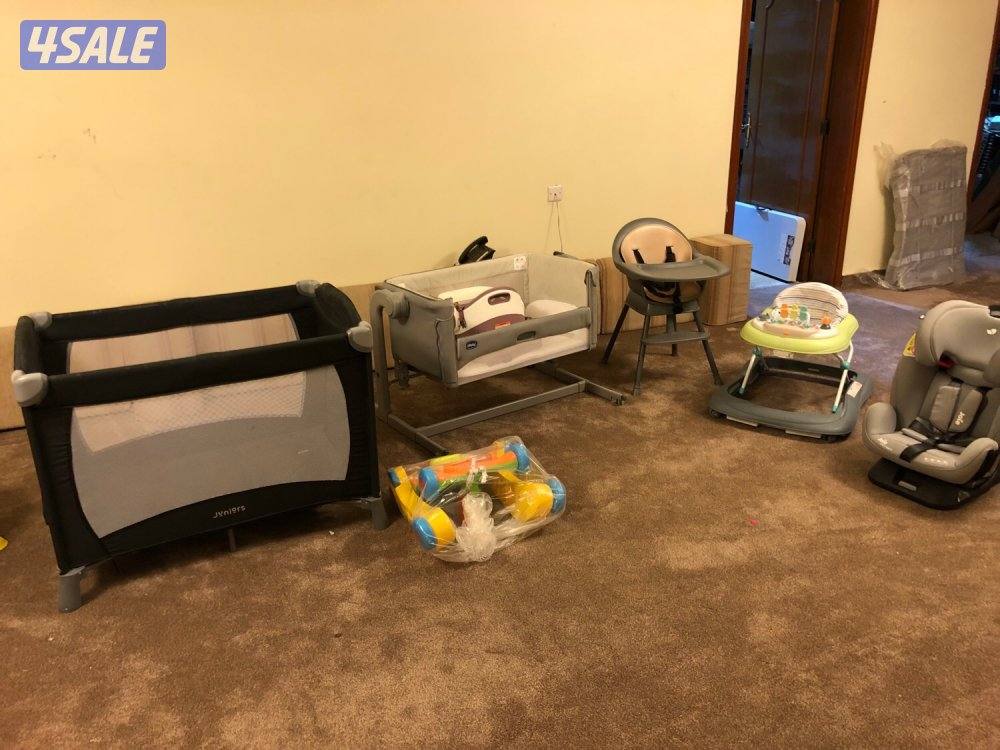 للبيع مجموعه اسره اطفال وكراسى1