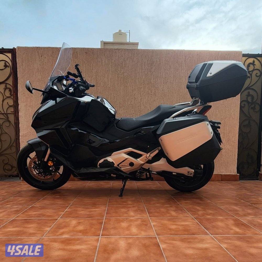 للبيع سيكل هوندا فورزا موديل ٢٠٢١1