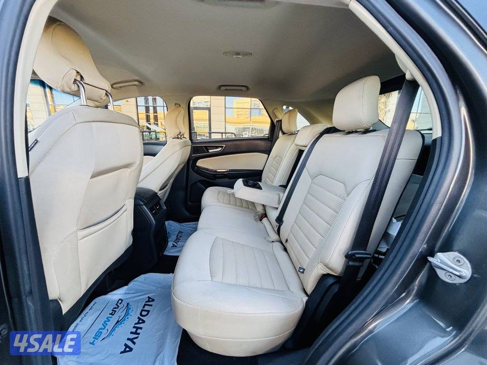 Ford Edge model 2016 V64
